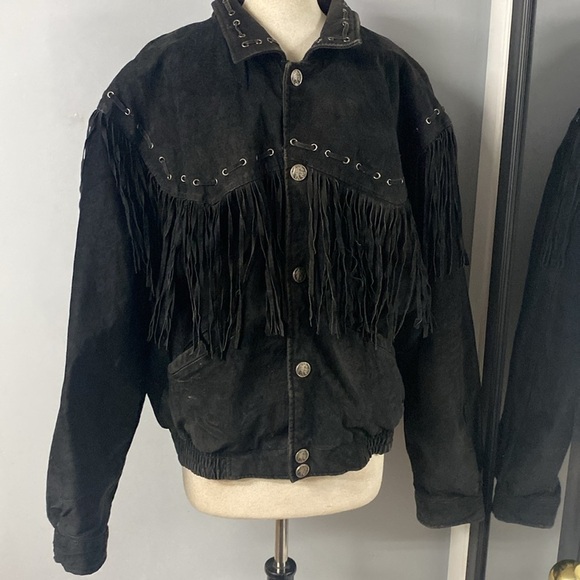 VNTG WILSON BLACK FRINGE WESTERN LEATHER JACKET W/SILVER INDIAN HEAD SNAPS